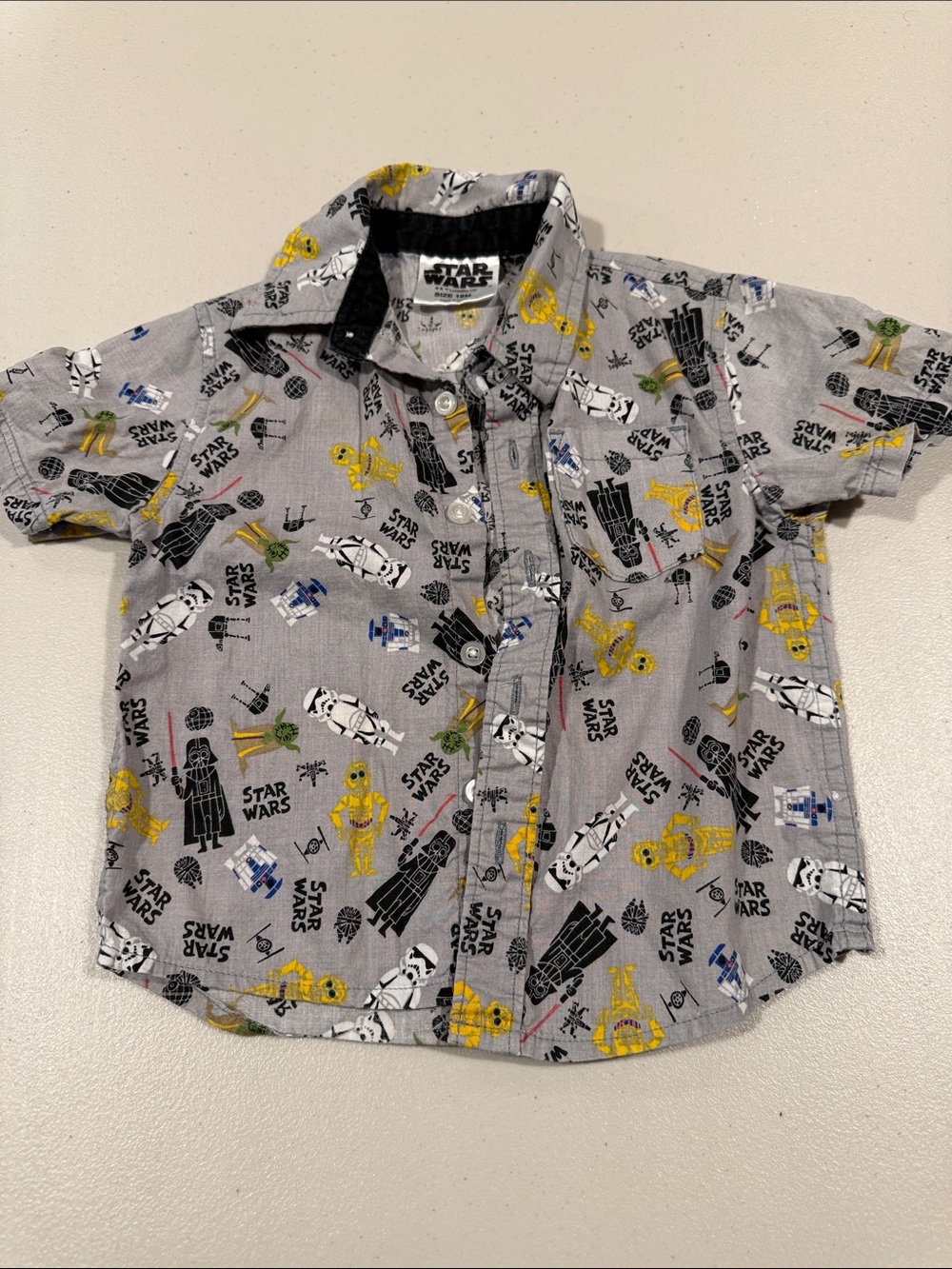 Star Wars Gray Button-Down Shirt with Yellow C-3PO & Black Droid Prints